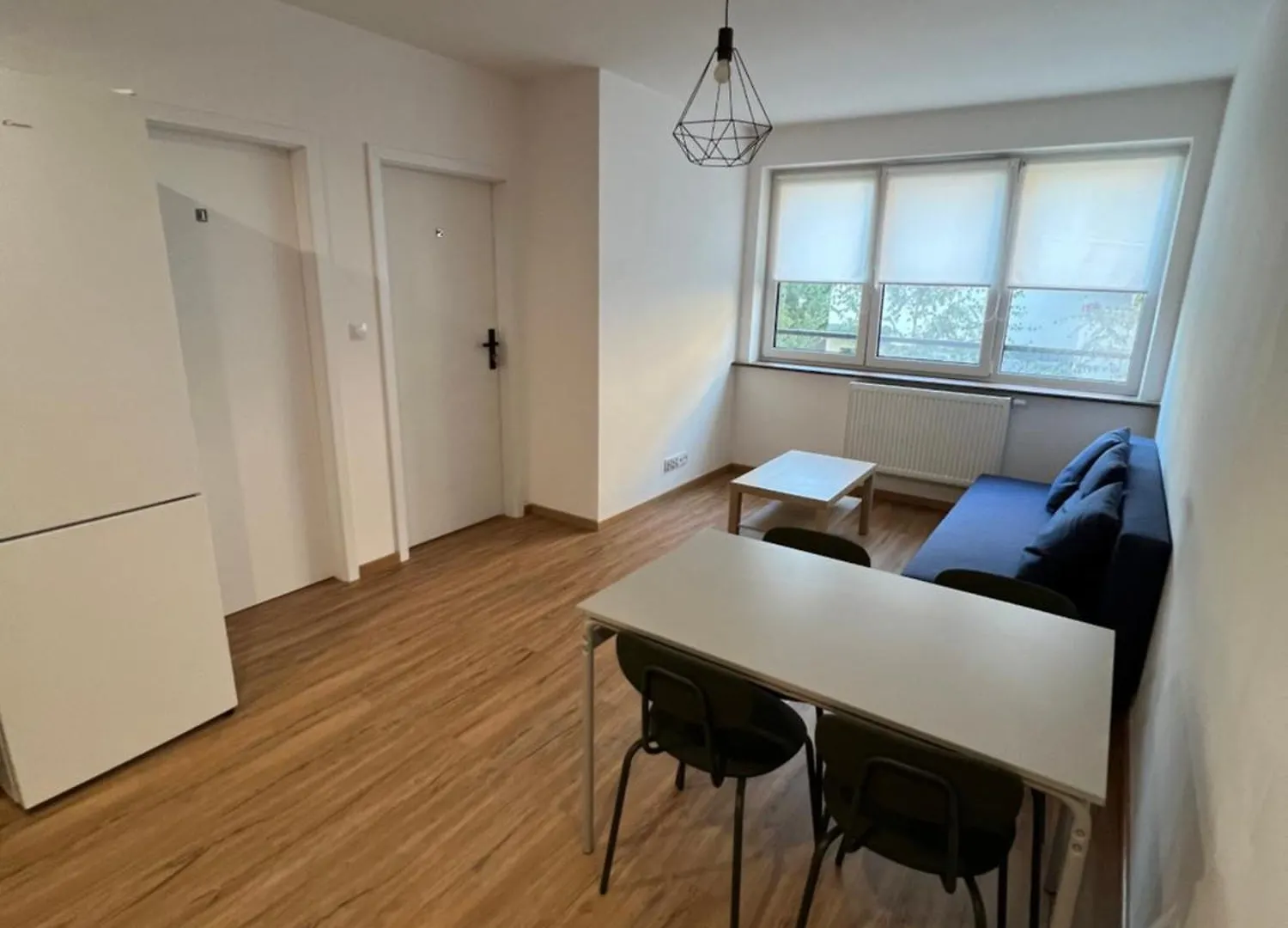 Warsaw City Budget Room 2 #Self Check-In 0*,  Polónia